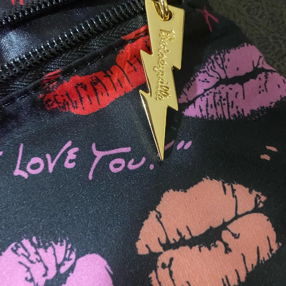 Betsey Johnson betsey johnson